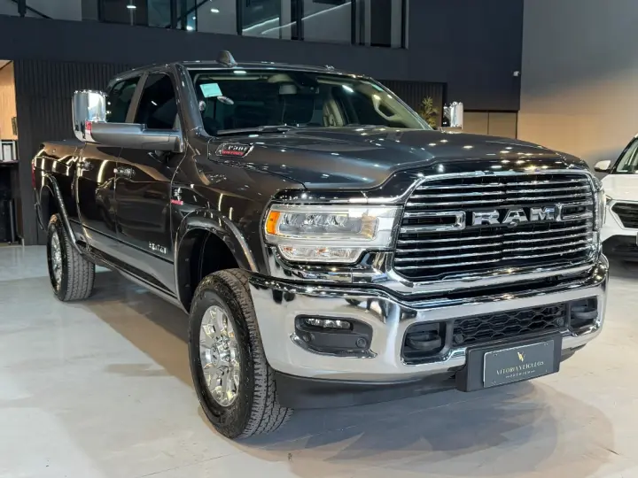 NOVA RAM 3500 LARAMIE