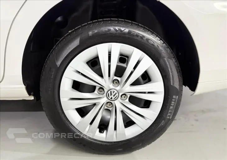 VOYAGE 1.0 12V MPI Totalflex