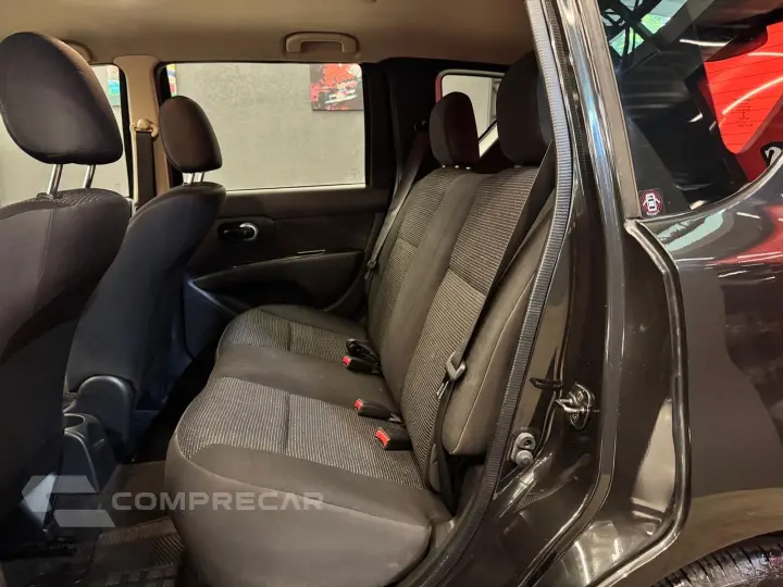 Livina 1.8 S 16V Flex 4P Automático