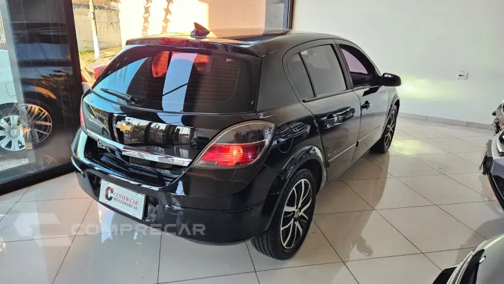 VECTRA 2.0 MPFI GT Hatch 8V