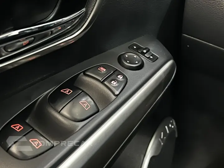 KICKS 1.6 16V FLEXSTART SV 4P XTRONIC