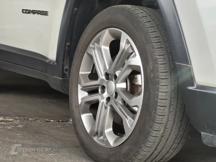 COMPASS LONG. T270 1.3 TB 4x2 Flex Aut.