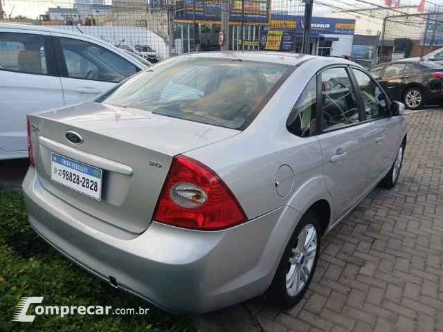 FOCUS SEDAN - 2.0 GLX SEDAN 16V 4P MANUAL