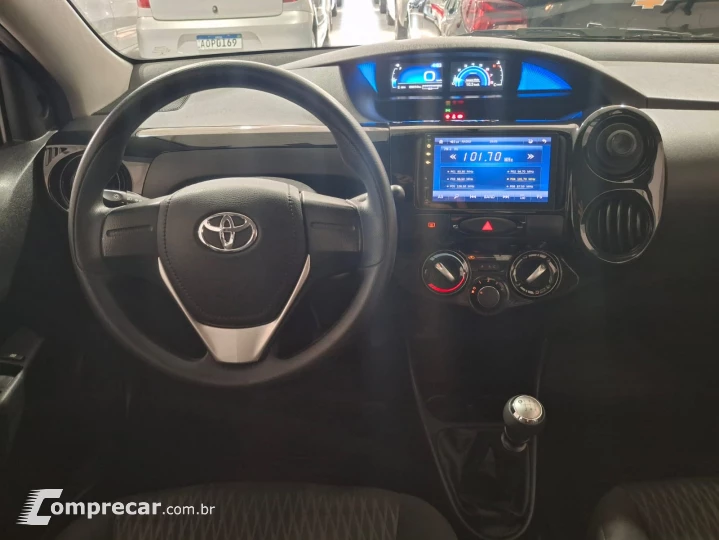 ETIOS 1.5 X Sedan 16V