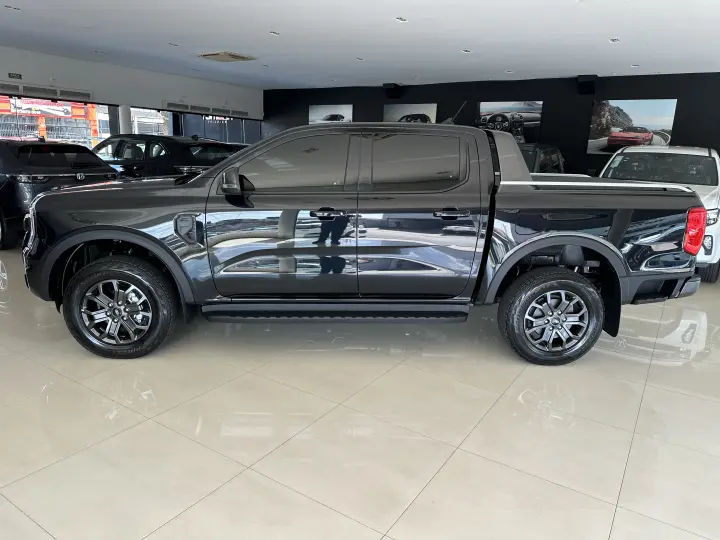 RANGER 2.0 Turbo CD Black 4X2