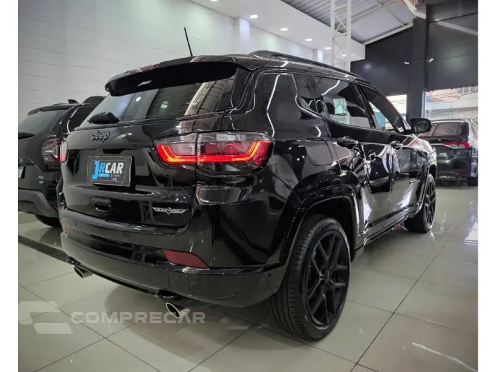 COMPASS 2.0 HURRICANE 4 TURBO GASOLINA BLACKHAWK AT9