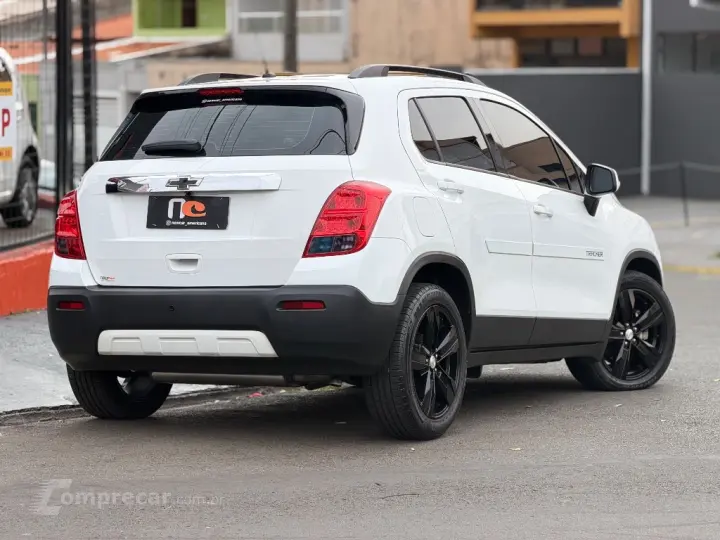 TRACKER LT 1.8 16V Flex 4x2 Aut.