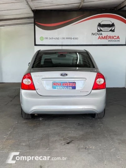 Focus Sedan 2.0 16V/2.0 16V Flex 4p Aut.