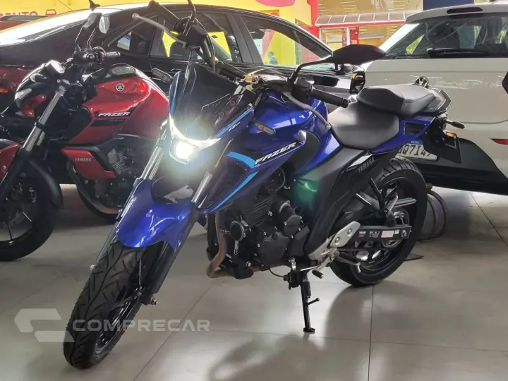 FZ25 250 FAZER CONNECTED