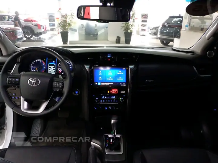 HILUX SW4 2.8 D-4D TURBO DIESEL SRX PLATINUM 4X4