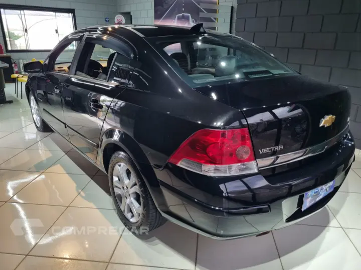 VECTRA 2.0 MPFI Elegance 8V