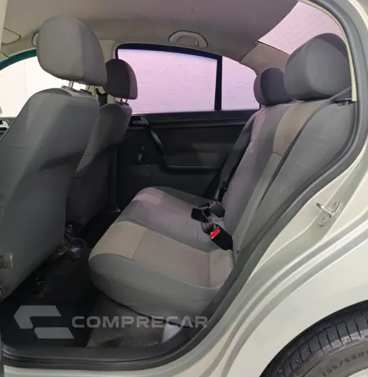 POLO SEDAN 1.6 8V