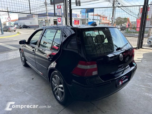 GOLF - 1.6 MI 8V 4P MANUAL