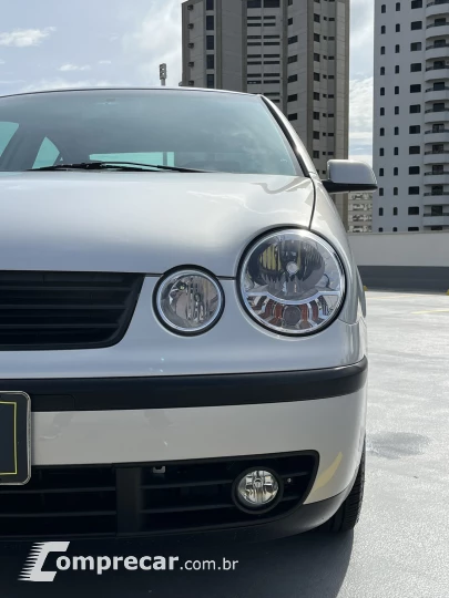 POLO SEDAN 1.6 8V