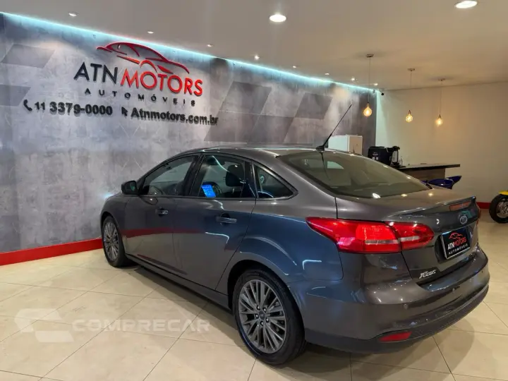 Focus Sedan 2.0 16V 4P SE POWERSHIFT FLEX