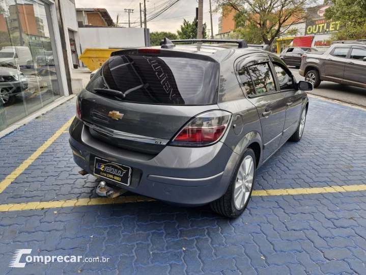 VECTRA 2.0 MPFI GT HATCH 8V FLEX 4P MANUAL