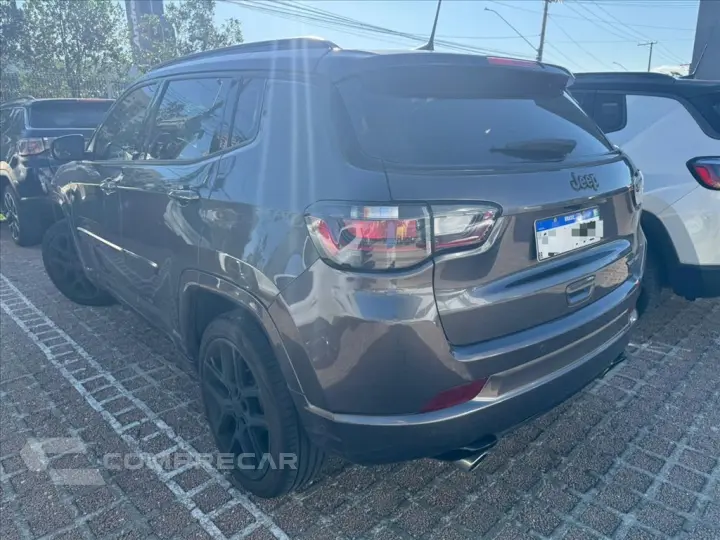 COMPASS 2.0 HURRICANE 4 TURBO GASOLINA BLACKHAWK