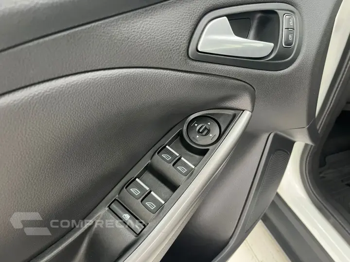 FOCUS 2.0 SE Plus Sedan 16V