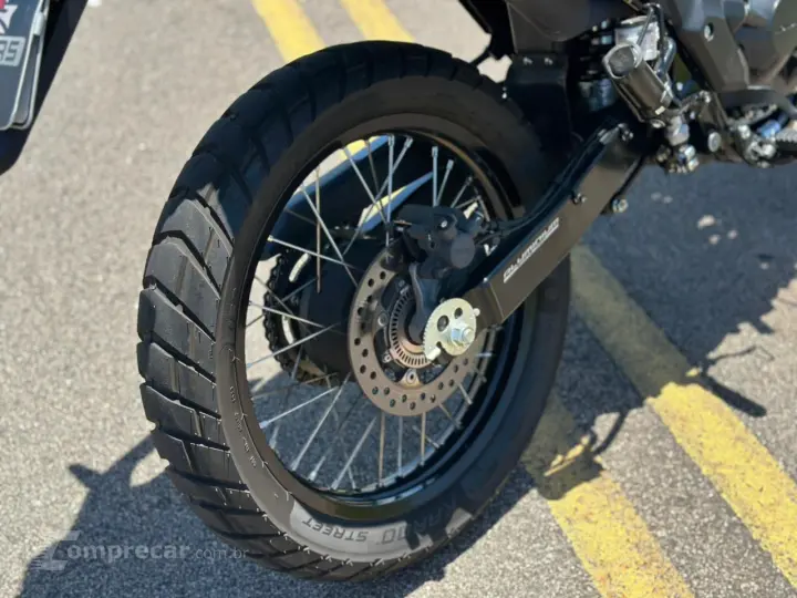 XRE 300 SAHARA ADVENTURE