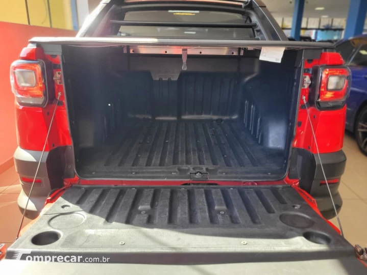 Strada Volcano 1.3 Flex 8V CD