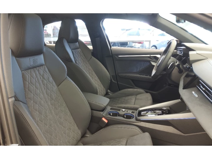 A3 2.0 40 TFSI MHEV SEDAN PERFORMANCE BLACK S-TRONIC