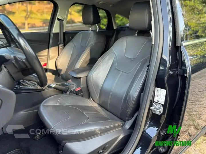 FOCUS 2.0 TITANIUM 16V FLEX 4P POWERSHIFT