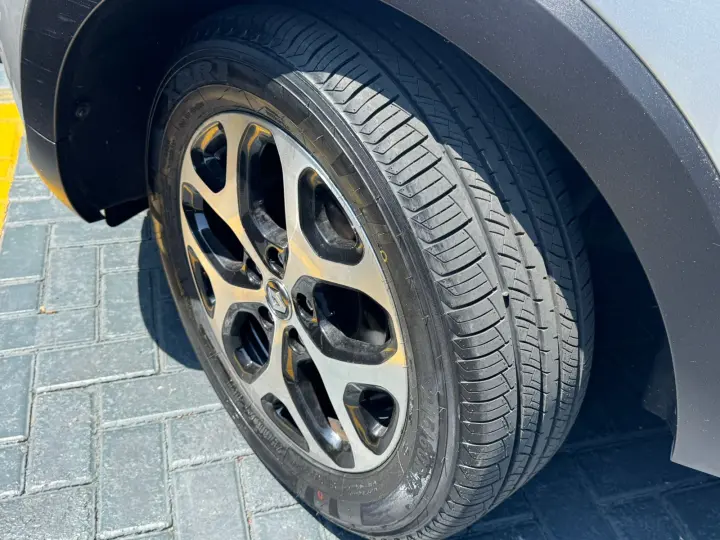 CAPTUR 1.6 16V SCE Intense