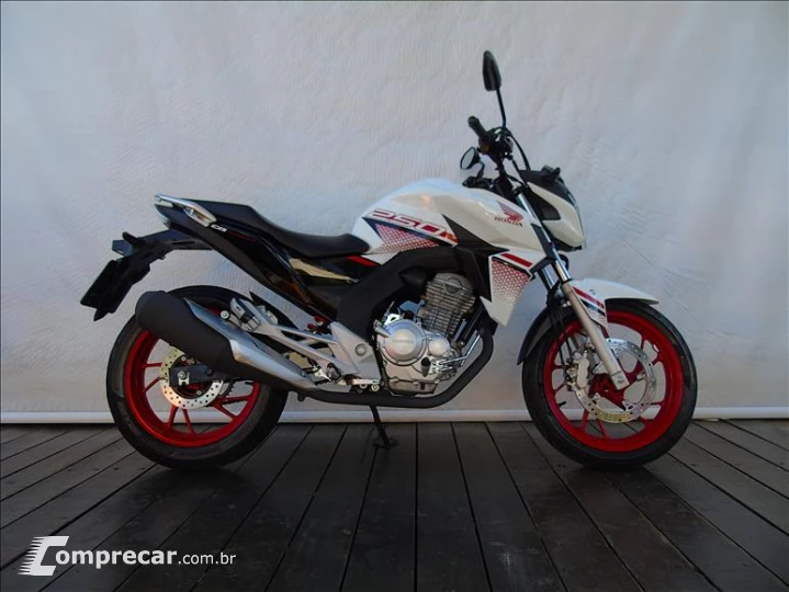 CB TWISTER