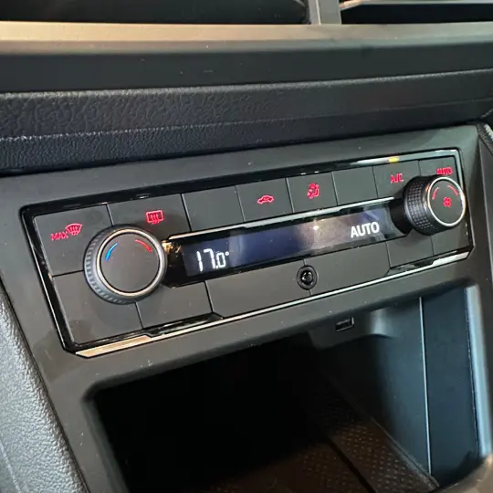 Nivus Highline 1.0 200 TSI Flex Aut.