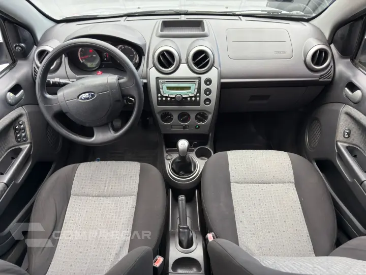 FIESTA 1.6 MPI Sedan 8V