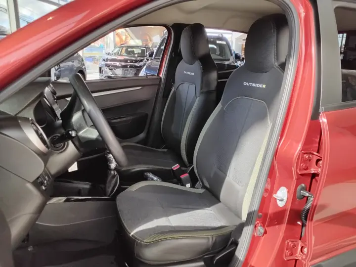 KWID 1.0 12V SCE FLEX OUTSIDER MANUAL