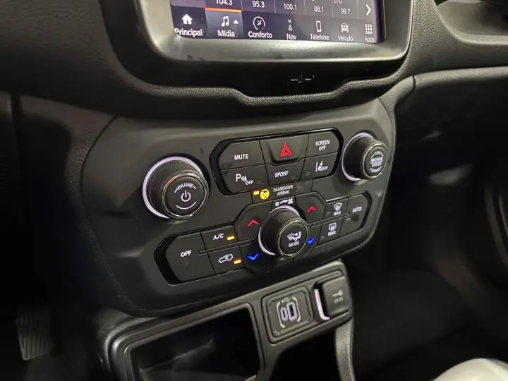 RENEGADE 1.3 T270 TURBO FLEX LONGITUDE AT6