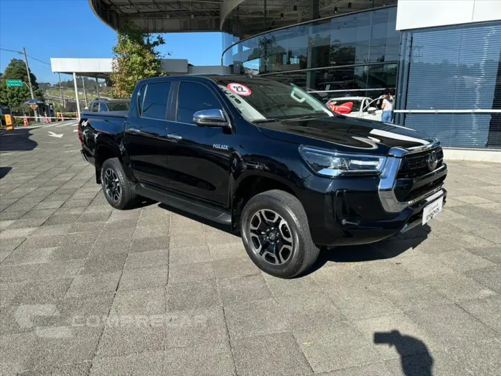 HILUX 2.8 D-4D TURBO DIESEL CD SRX 4X4 AUTOMÁTICO