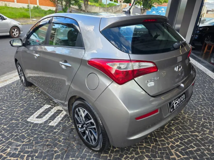 HB20 1.6 Comfort Plus 16V