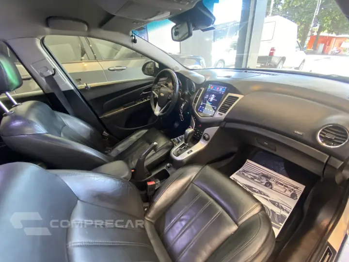 Cruze LT automático