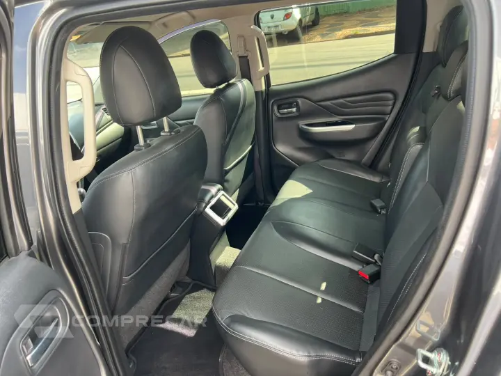L200 TRITON 2.4 16V Turbo Sport HPE CD 4X4