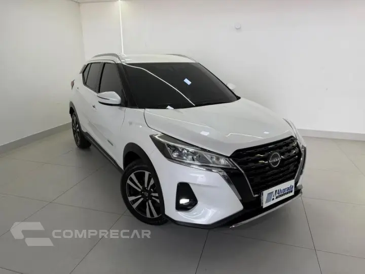KICKS ADVANCE CVT