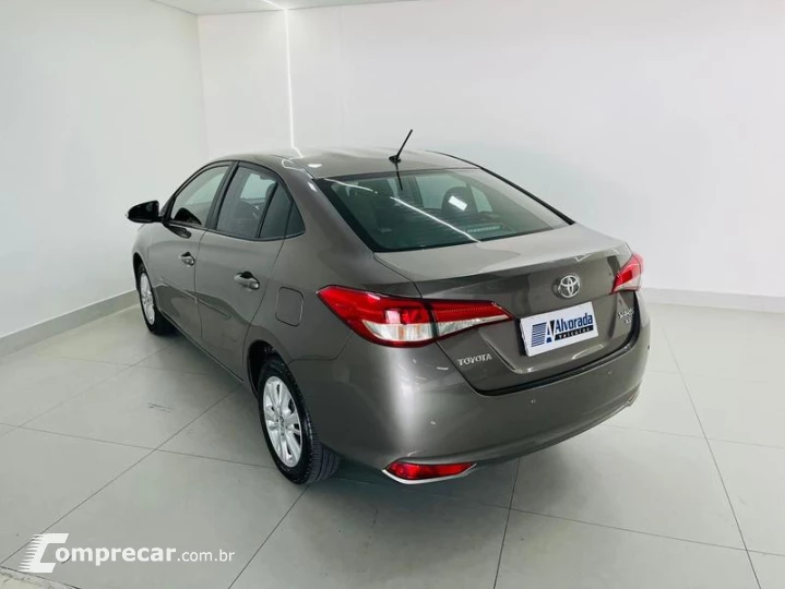 YARIS SD XL 15 AT