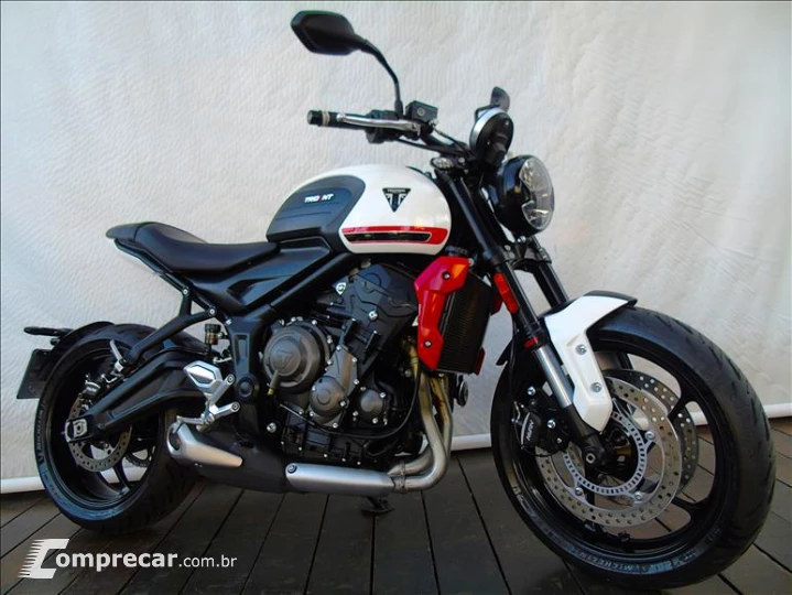 TRIDENT 660