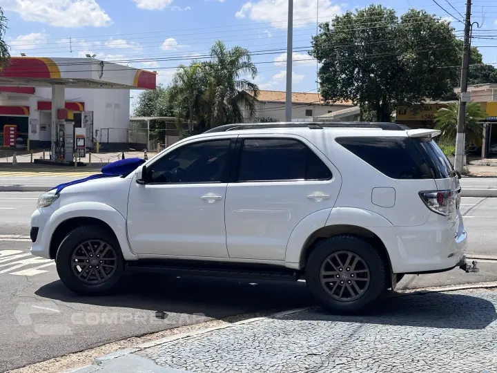 HILUX SW4 3.0 SRV 4X4 16V TURBO INTERCOOLER DIESEL 4P AUTOMÁ
