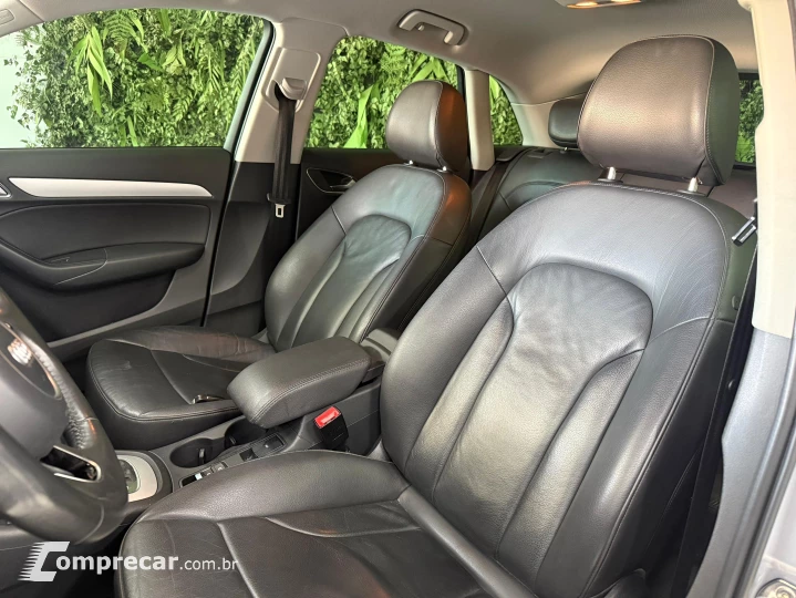 Q3 1.4 TFSI Ambiente Plus S Tronic