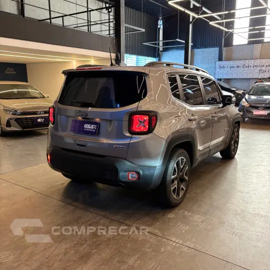 Renegade Longitude 1.8 4x2 Flex 16V Aut.