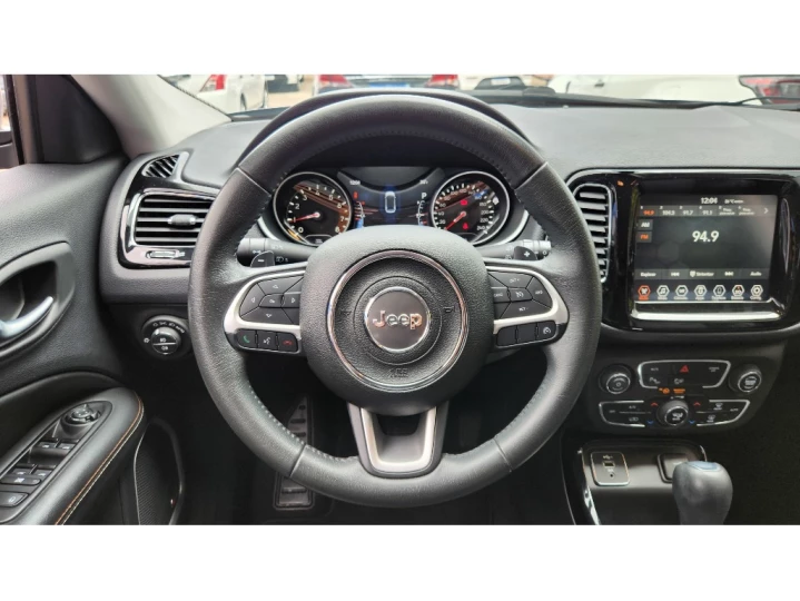 COMPASS 2.0 16V FLEX LONGITUDE AUTOMÁTICO