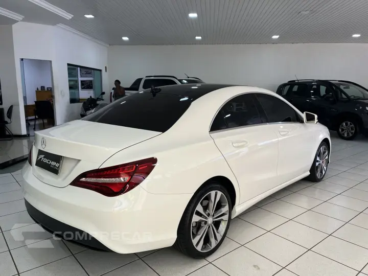 CLA 180 1.6 16V 4P CGI TURBO 7G-TRONIC AUTOMÁTICO DCT