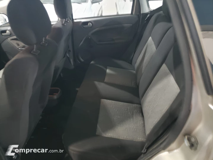 Fiesta Sedam 1.6 Zetec