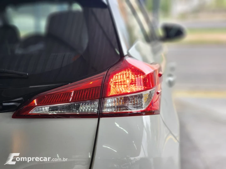 YARIS 1.3 16V XL Live