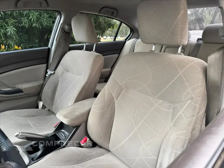 CIVIC 1.8 LXS 16V FLEX 4P MANUAL