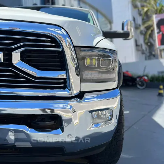 2500 6.7 I6 Turbo Laramie CD 4X4