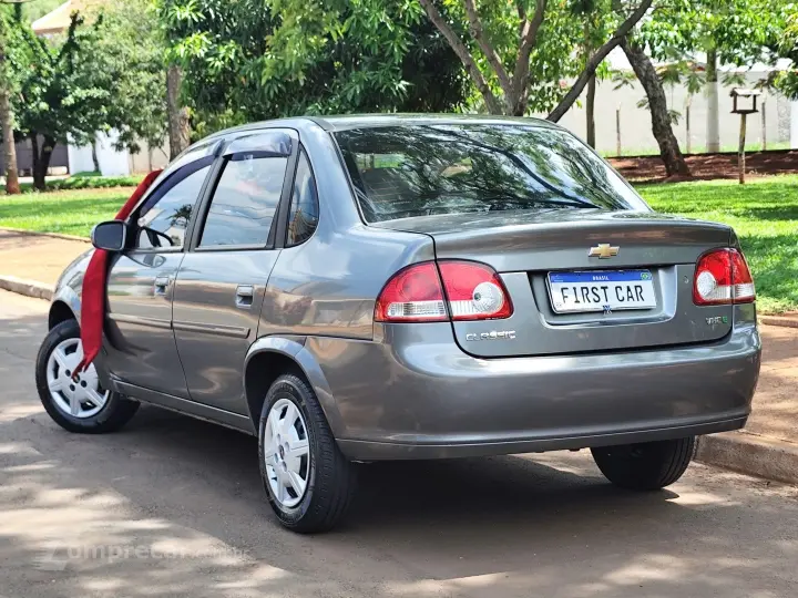 CLASSIC 1.0 MPFI LS 8V FLEX 4P MANUAL