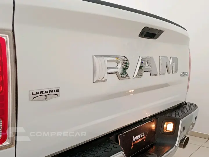 CLASSIC 5.7 V8 GASOLINA LARAMIE CD 4X4 AUTOMÁTICO